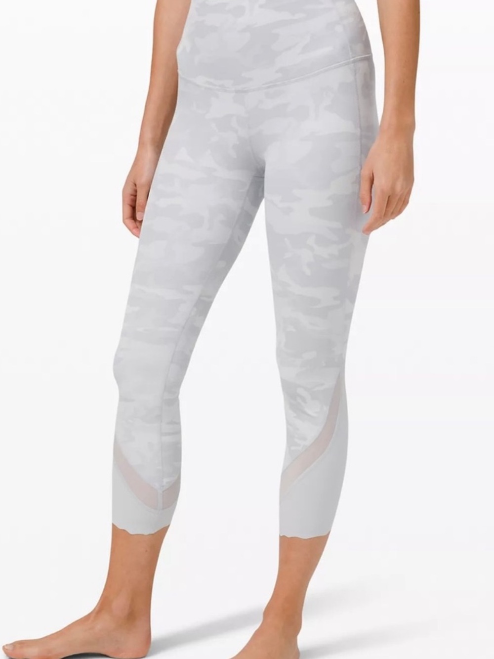 Lululemon Wunder Under Scalloped Hem High Rise Crop 23" Luxtreme